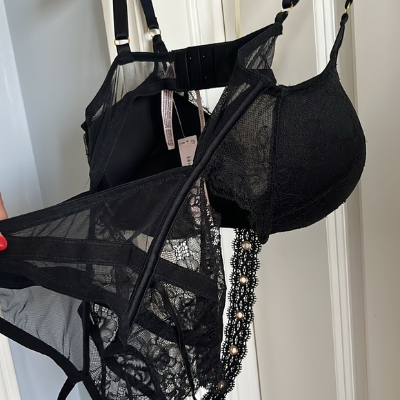 NWT VICTORIAS SECRET TEDDIE - Picture 8 of 12